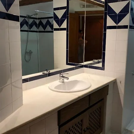 Tranquilo, Aldea Del Mar