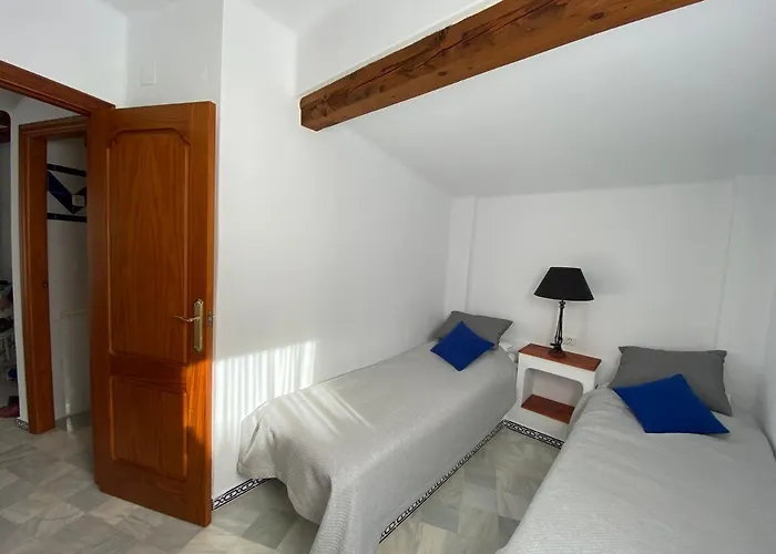 Tranquilo, Aldea Del Mar